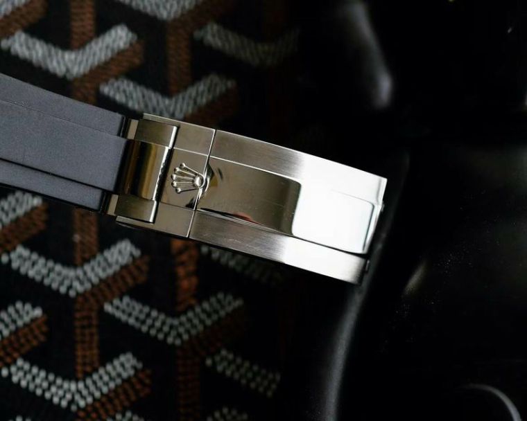 Picture of Rolex Watches Men Submariner _SKU382rolex-40mm-0507524152
